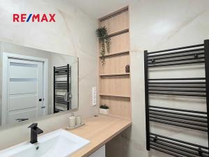 Prodej bytu 2+kk, Karviná, tř. Těreškovové, 52 m2