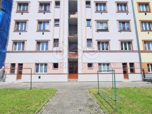 Pronájem bytu 1+1, Hradec Králové, Bidlova, 45 m2