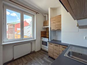 Pronájem bytu 2+1, Chomutov, Mostecká, 48 m2