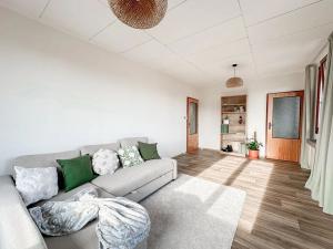 Pronájem bytu 3+kk, Praha - Dejvice, Na Šťáhlavce, 70 m2