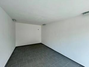 Pronájem garáže, Lovosice, U Výtopny, 18 m2