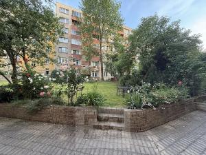 Pronájem bytu 2+1, Praha - Košíře, Pod školou, 46 m2