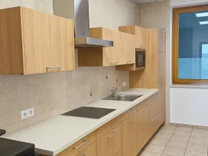 Pronájem kanceláře, Praha - Ruzyně, U letiště, 350 m2