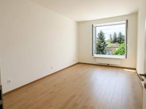 Prodej bytu 2+kk, Praha - Hostavice, Českobrodská, 64 m2
