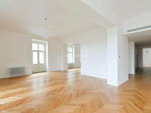 Pronájem bytu 4+kk, Praha - Smíchov, Janáčkovo nábřeží, 250 m2