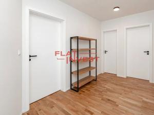 Prodej rodinného domu, Panenské Břežany, Hlavní, 260 m2