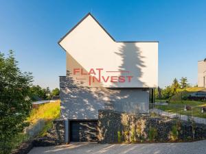 Prodej rodinného domu, Panenské Břežany, Hlavní, 260 m2