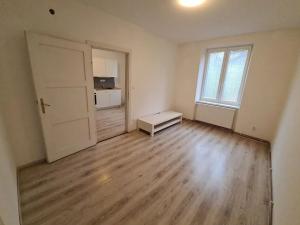 Pronájem bytu 2+1, Třebíč, Husova, 46 m2