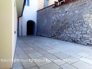 Pronájem obchodního prostoru, Pardubice, Zámecká, 105 m2