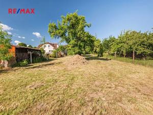 Prodej pozemku pro bydlení, Pleše, 924 m2