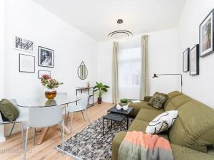 Prodej bytu 2+kk, Praha - Břevnov, Nad Kajetánkou, 41 m2