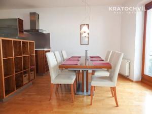Pronájem bytu 3+kk, Praha - Podolí, Na hřebenech II, 109 m2