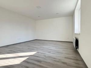 Pronájem bytu 2+kk, Ostrava, Zárubecká, 45 m2
