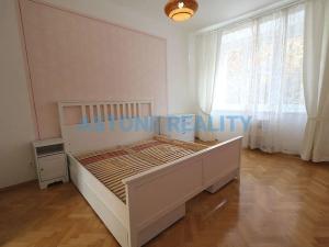 Pronájem bytu 2+kk, Praha - Holešovice, Dělnická, 46 m2