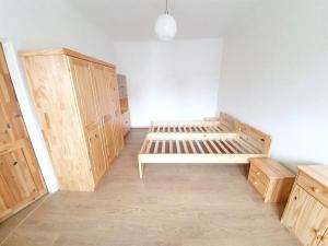 Pronájem bytu 2+kk, Praha, U kněžské louky, 50 m2