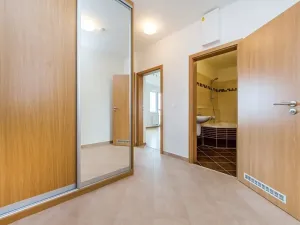Pronájem bytu 2+kk, Praha - Hlubočepy, Miloše Havla, 48 m2
