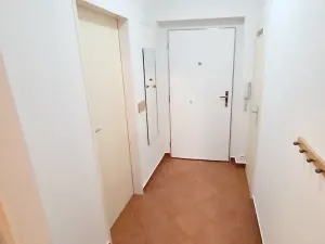 Pronájem bytu 2+kk, Praha - Letňany, Terezínská, 50 m2