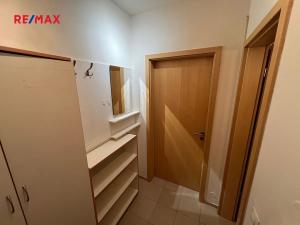 Pronájem bytu 1+kk, Černošice, Mokropeská, 29 m2
