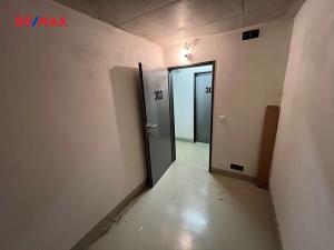 Pronájem bytu 1+kk, Černošice, Mokropeská, 29 m2