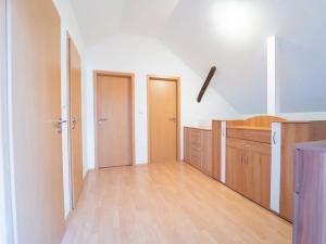 Prodej rodinného domu, Kněžmost, Nádražní, 126 m2