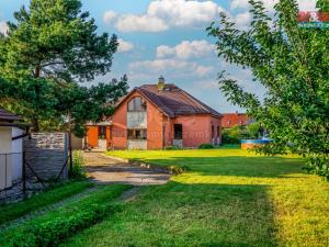 Prodej rodinného domu, Chvojenec, 214 m2