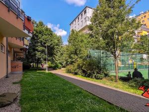 Pronájem bytu 2+kk, Praha - Vysočany, Poděbradská, 49 m2
