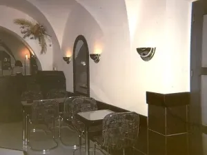 Pronájem obchodního prostoru, Jihlava, Husova, 36 m2
