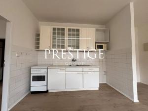 Pronájem bytu 2+kk, Praha - Krč, Na Dvorcích, 47 m2