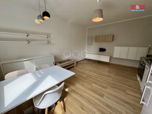 Pronájem bytu 2+kk, Třinec - Lyžbice, Dukelská, 36 m2