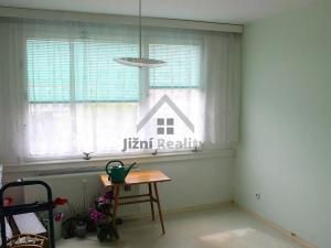 Prodej bytu 3+1, Jindřichův Hradec, sídliště Vajgar, 78 m2