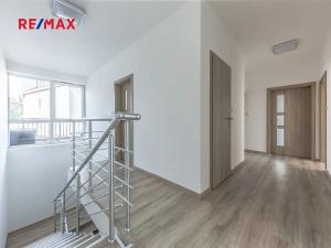 Pronájem bytu 4+kk, Praha - Vršovice, Moskevská, 100 m2