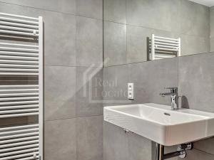 Pronájem bytu 3+kk, Praha - Nové Město, Lazarská, 70 m2