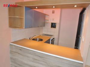Pronájem bytu 2+kk, Kladno, Holandská, 40 m2