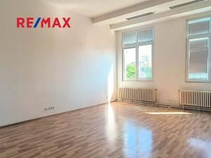 Pronájem kanceláře, Praha - Kobylisy, Horňátecká, 44 m2