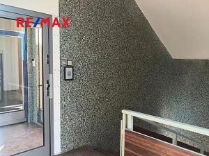 Pronájem kanceláře, Praha - Kobylisy, Horňátecká, 16 m2