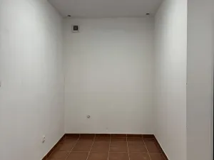 Pronájem obchodního prostoru, Kroměříž, Riegrovo náměstí, 101 m2