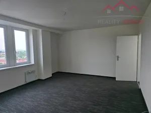 Pronájem bytu 3+kk, Chomutov, Žižkovo náměstí, 97 m2