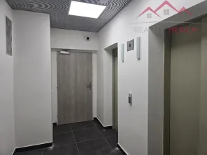 Pronájem bytu 3+kk, Chomutov, Žižkovo náměstí, 97 m2