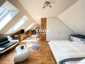 Prodej rodinného domu, Hospozín, 280 m2