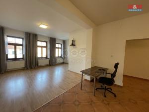Pronájem bytu 3+kk, Žatec, Žižkovo náměstí, 100 m2