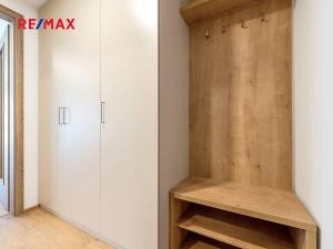Pronájem kanceláře, Praha - Hloubětín, Poděbradská, 31 m2