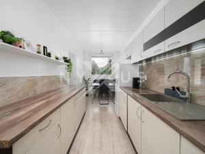Prodej bytu 3+1, Praha - Stodůlky, Běhounkova, 74 m2