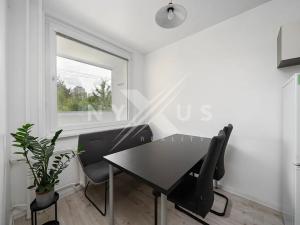 Prodej bytu 3+1, Praha - Stodůlky, Běhounkova, 74 m2