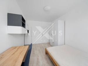 Prodej bytu 3+1, Praha - Stodůlky, Běhounkova, 74 m2