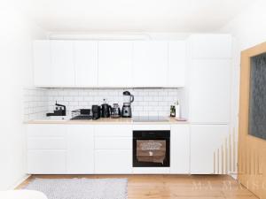 Pronájem bytu 2+kk, Praha - Vysočany, Podkovářská, 48 m2