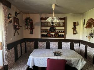 Prodej rodinného domu, Dubá, 250 m2