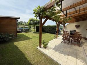 Prodej bytu 3+kk, Roudné, Lesní, 91 m2