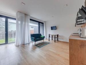 Pronájem bytu 1+kk, Praha - Holešovice, U průhonu, 35 m2