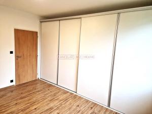Pronájem bytu 2+1, Uherský Brod, Šaripova, 59 m2