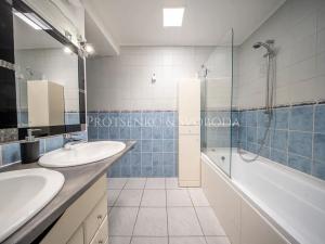 Prodej rodinného domu, Trhové Sviny, 379 m2